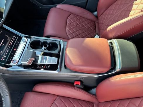 Used 2025 Audi SQ8 Premium Plus image 29