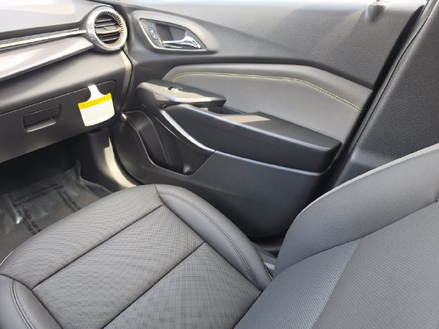 New 2026 Chevrolet Trax ACTIV w/ Driver Confidence Package FWD image 18