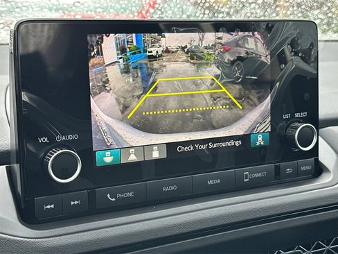 Certified 2025 Honda Accord SE image 17