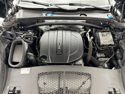 Used 2021 Porsche Macan image 28