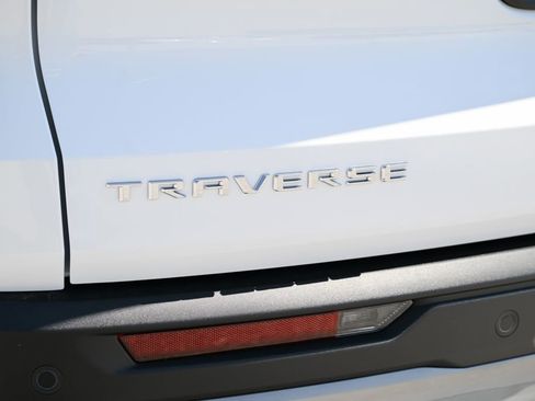 New 2026 Chevrolet Traverse LT w/ Sun and Wheel Package FWD image 12