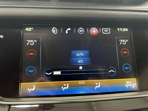 Used 2019 Cadillac XT5 Luxury AWD/4WD image 16