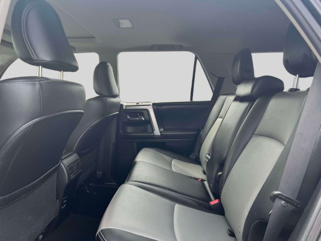 Used 2017 Toyota 4Runner SR5 Premium AWD/4WD image 12