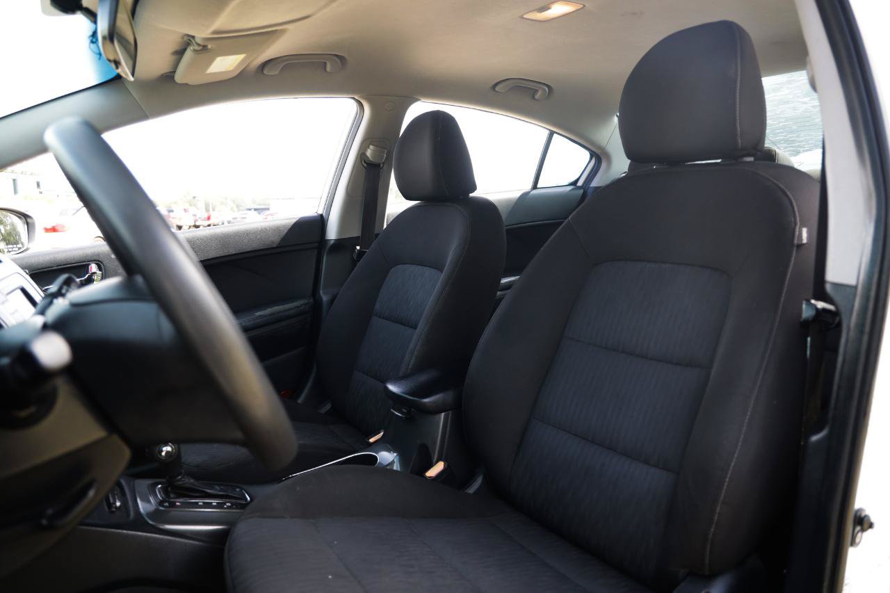 Used 2016 Kia Forte LX FWD image 6