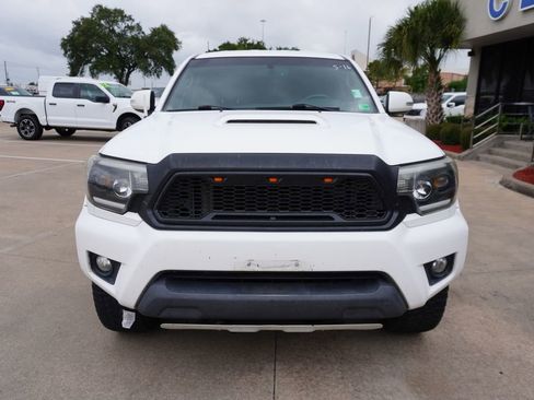 Used 2012 Toyota Tacoma 4x4 Double Cab w/ TRD Sport Pkg image 2