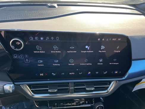 New 2026 Chevrolet Equinox EV LT image 10