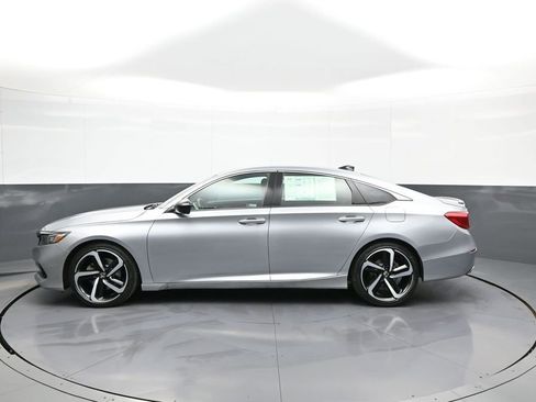 Used 2022 Honda Accord Sport image 9