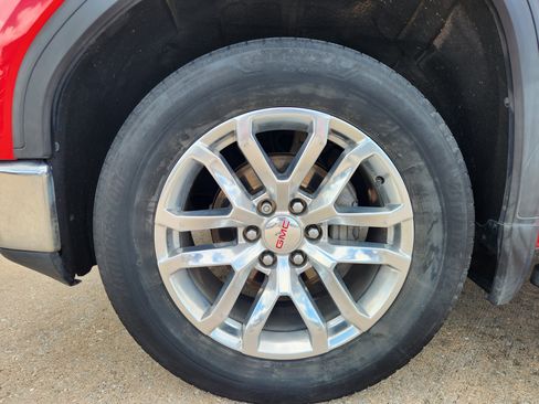 Used 2020 GMC Sierra 1500 SLT RWD image 7