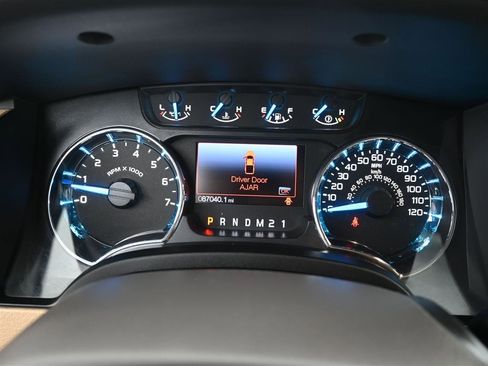 Used 2013 Ford F150 XLT w/ Luxury Equipment Group image 14