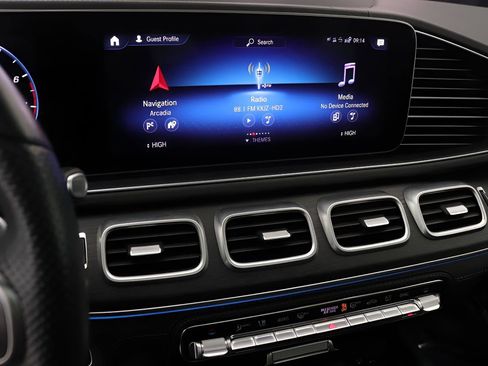 Certified 2023 Mercedes-Benz GLS 450 4MATIC image 9