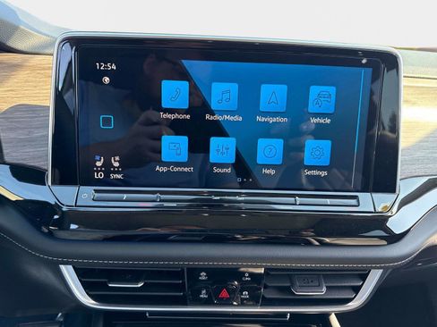 New 2026 Volkswagen Atlas SEL Premium R-Line image 25