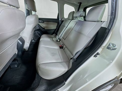 Used 2016 Subaru Forester 2.5i Limited AWD/4WD image 30