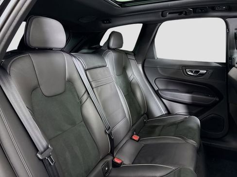 Used 2019 Volvo XC60 T6 R-Design image 29