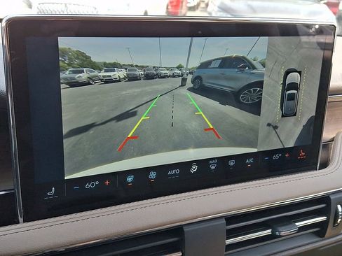 Certified 2023 Lincoln Corsair Reserve w/ Equipment Group 201A AWD/4WD image 18
