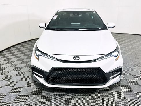 Used 2022 Toyota Corolla SE FWD image 8