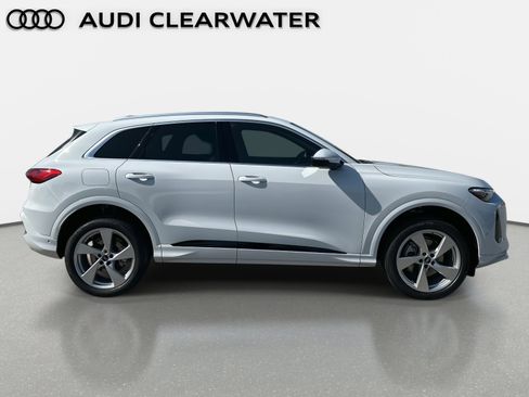New 2025 Audi Q5 Prestige image 6