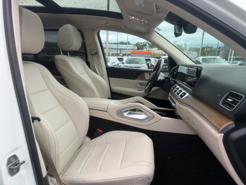 Used 2021 Mercedes-Benz GLS 450 4MATIC image 24