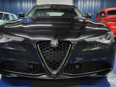 Used 2017 Alfa Romeo Giulia Ti w/ TI Performance Package image 76