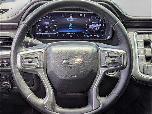 Used 2023 Chevrolet Tahoe Z71 w/ Luxury Package AWD/4WD image 19