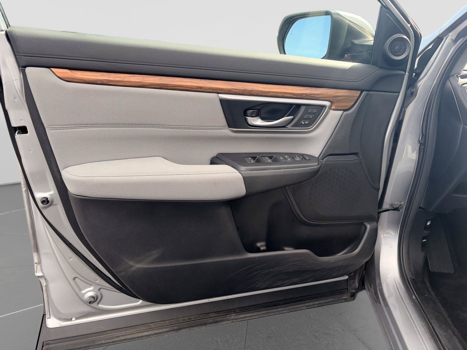 Used 2022 Honda CR-V EX image 10