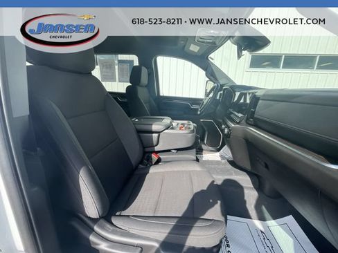 Used 2025 Chevrolet Silverado 2500 LT AWD/4WD image 27