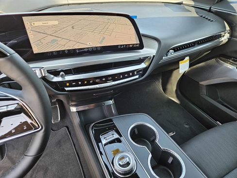 New 2026 Cadillac Lyriq V AWD/4WD image 25