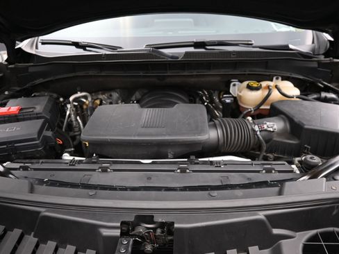 Used 2023 Chevrolet Suburban LT w/ Luxury Package image 39