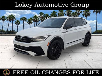 Certified 2022 Volkswagen Tiguan SE R-Line