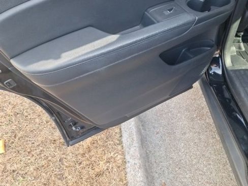 Used 2019 Honda Pilot Touring image 16