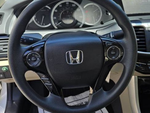 Used 2016 Honda Accord LX image 18