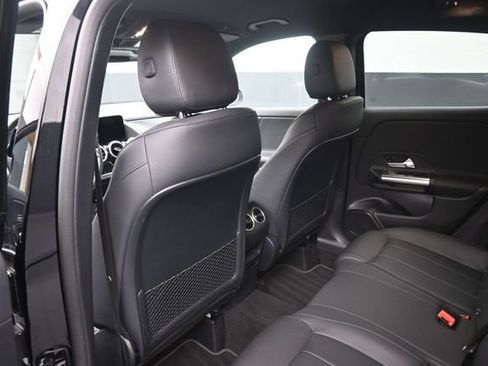 Certified 2025 Mercedes-Benz GLA 250 image 23