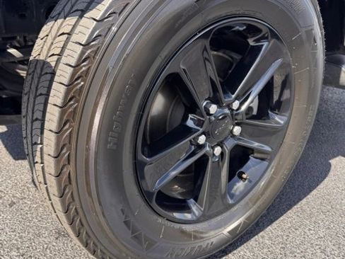 Used 2020 Jeep Wrangler Unlimited Sahara image 27