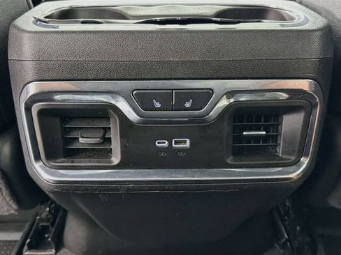 Used 2024 Chevrolet Silverado 1500 High Country w/ High Country Premium Package AWD/4WD image 34