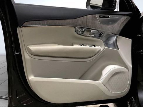 Certified 2023 Volvo XC90 B6 Ultimate w/ Lounge Package image 24