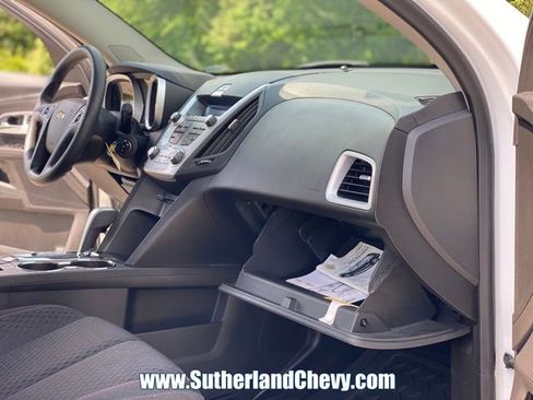 Used 2015 Chevrolet Equinox LS image 17