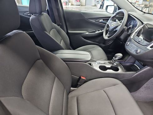 Used 2023 Chevrolet Malibu LT image 10