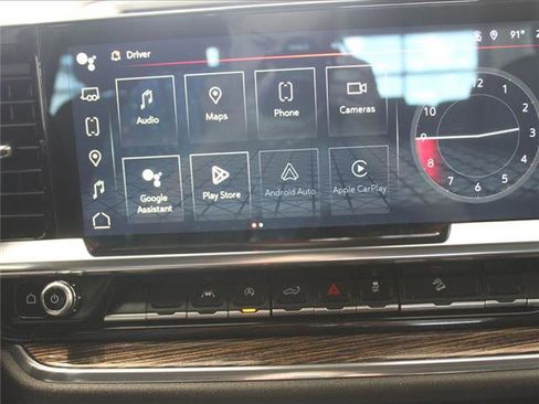 Used 2024 GMC Sierra 1500 Elevation w/ LPO, Elevation Black Package image 15