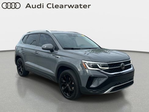 Used 2023 Volkswagen Taos SEL AWD/4WD image 4