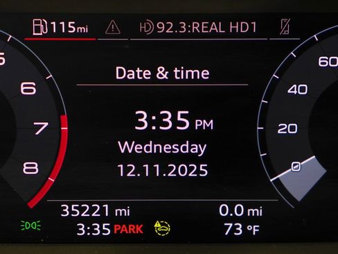 Used 2022 Audi Q3 2.0T Premium w/ Convenience Package image 32