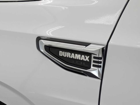 Used 2026 GMC Yukon XL Elevation AWD/4WD image 11