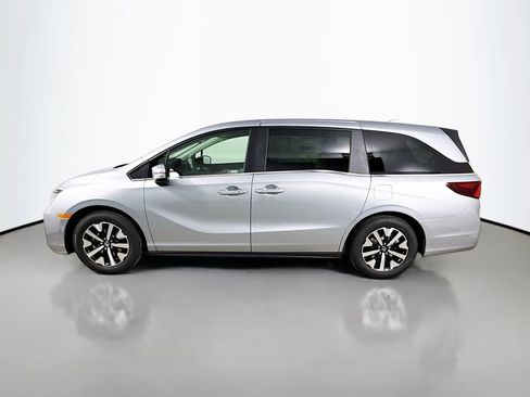 New 2026 Honda Odyssey EX-L image 4