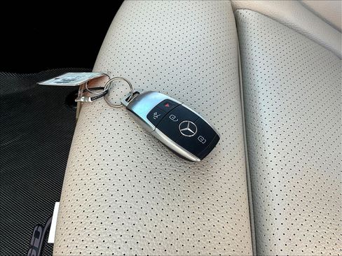 Used 2021 Mercedes-Benz C 300 4MATIC Sedan image 35