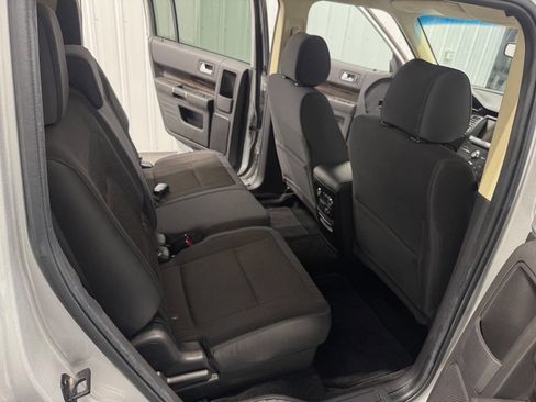 Used 2019 Ford Flex SEL image 24