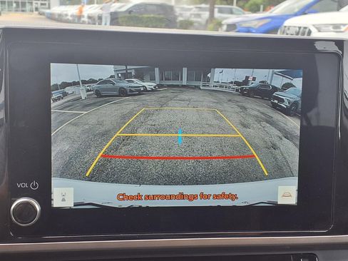 Used 2025 Toyota Camry LE FWD image 4