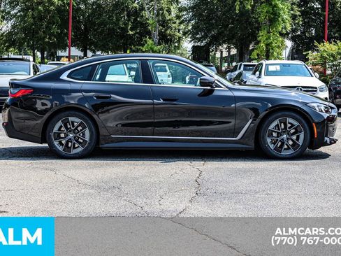 Used 2025 BMW i4 xDrive40i w/ Parking Assistance Package image 10