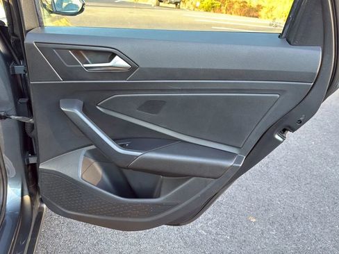 Used 2019 Volkswagen Jetta SEL Premium image 45