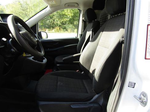 Used 2019 Mercedes-Benz Metris image 12