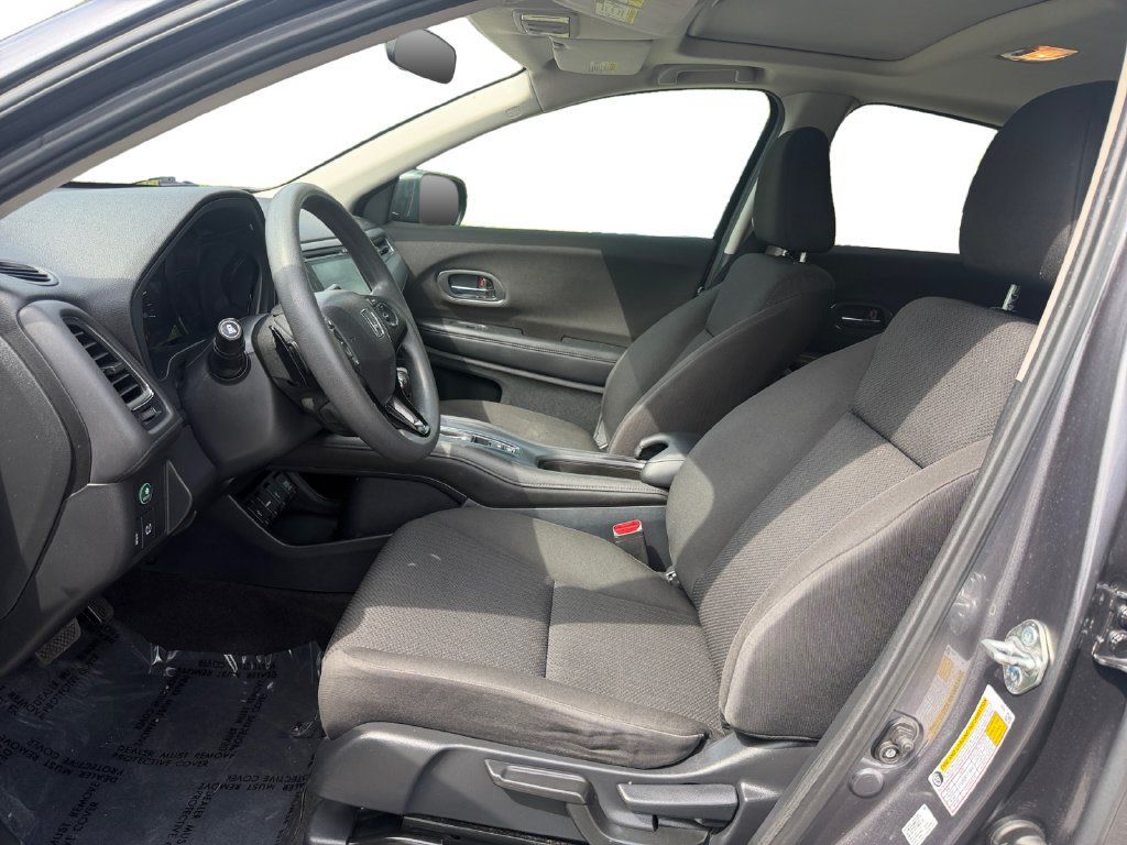 Used 2018 Honda HR-V EX image 10