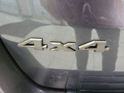 Used 2016 Jeep Grand Cherokee Laredo 75th Anniversary image 8