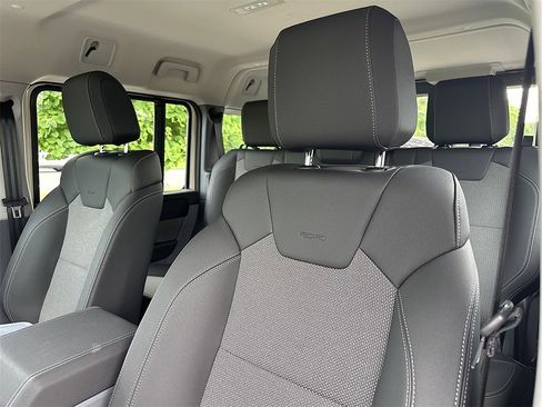 New 2024 INEOS Grenadier image 11